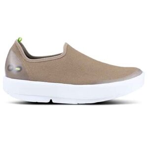 NEW Oofos OOMG eezee low women’s shoe, white/taupe size 9